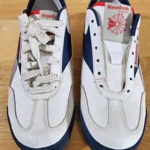 Reebok Classic Womens Boston Red Sox shoes size 5 Vintage Rare Baseball‎ Retro
